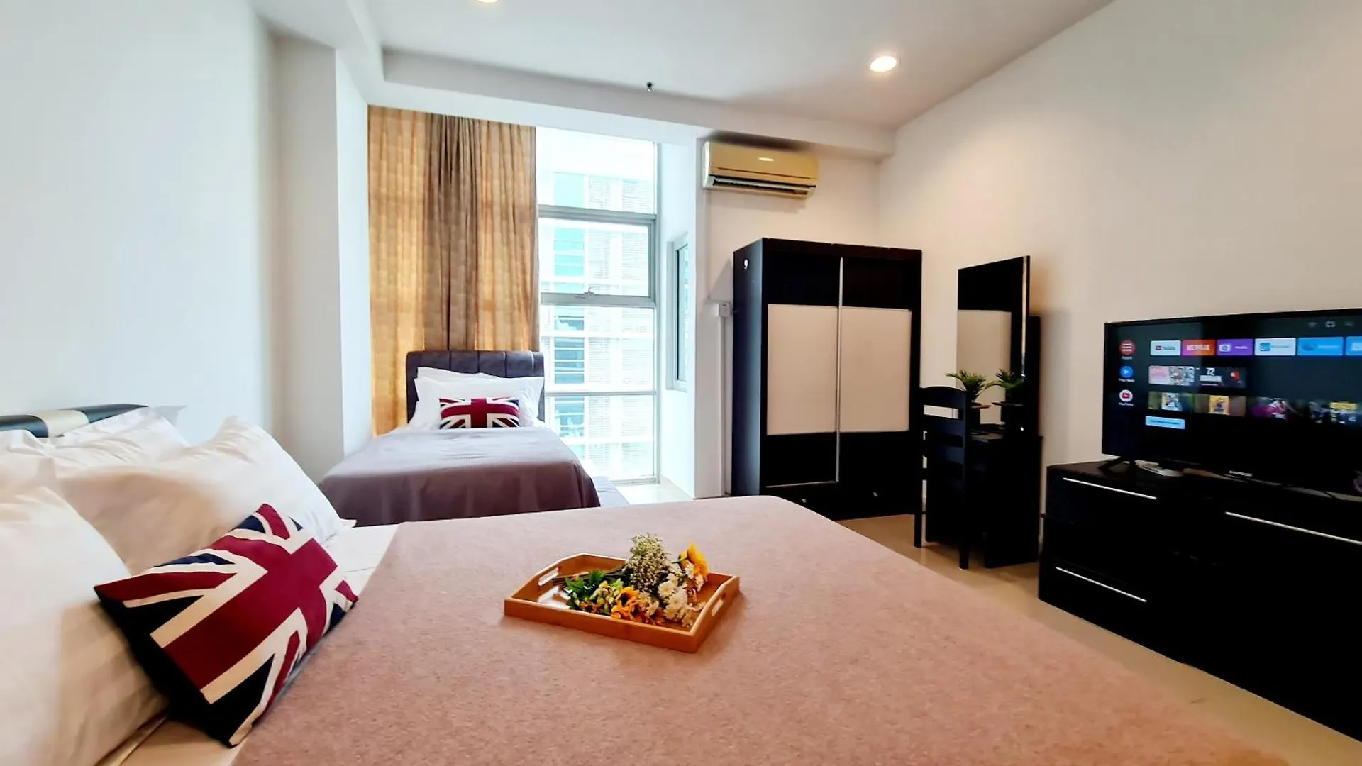 First Subang Courtyard Ss15 Subang Jaya Sjmc Taylors Nu Empire Subang Parade Sunway Pyramid Lagoon Medical Centre Lrt Ktm 0*,