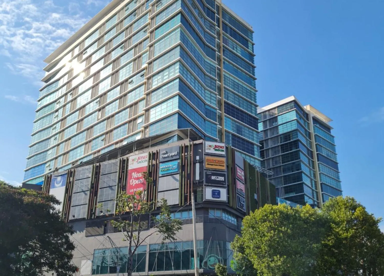 First Subang Courtyard Ss15 Subang Jaya Sjmc Taylors Nu Empire Subang Parade Sunway Pyramid Lagoon Medical Centre Lrt Ktm 0*,  Malaysia